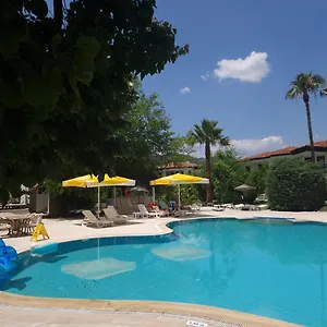 Club Mel Aparthotel